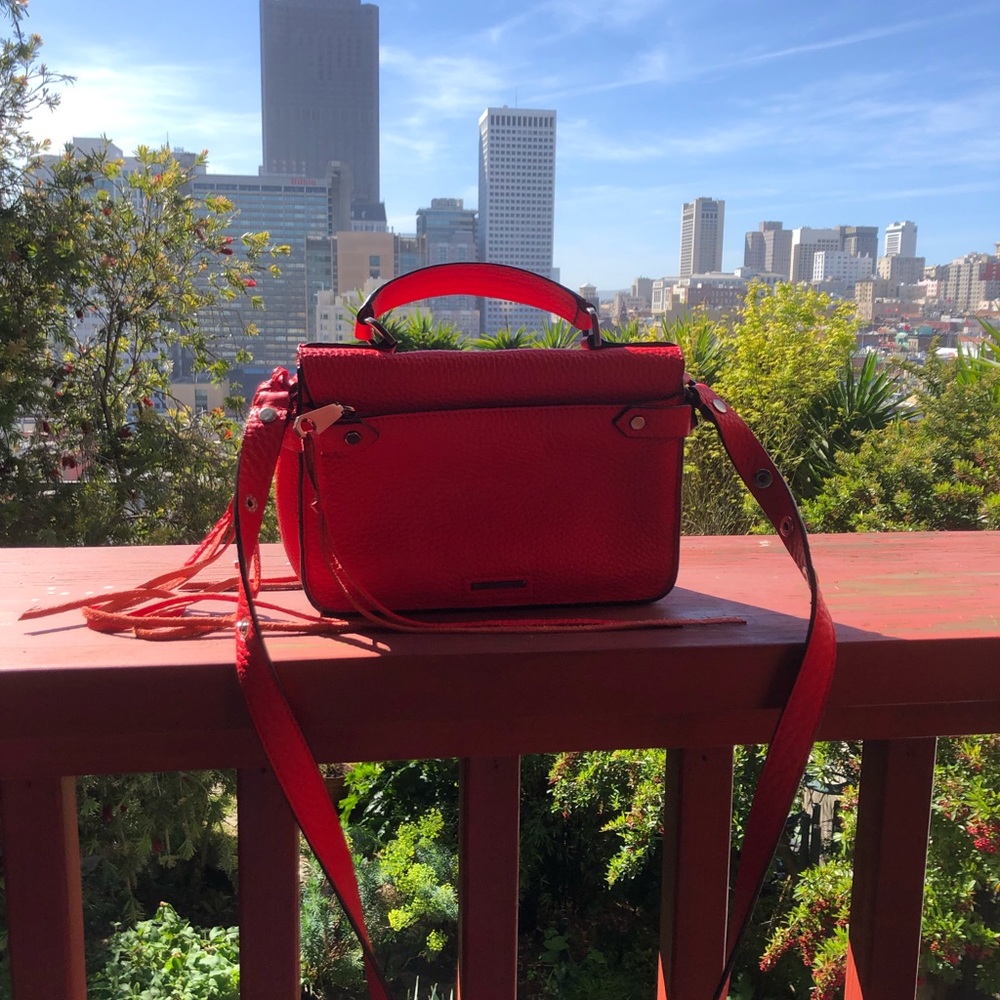 Red leather bag - Picture 3 of 5